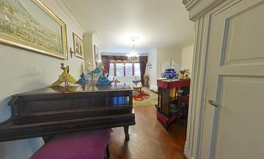 CASA DE CATEGORÍA EN VENTA 5TA SECCIÓN CUATRO DORMITORIOS CON TOUR VIRTUAL