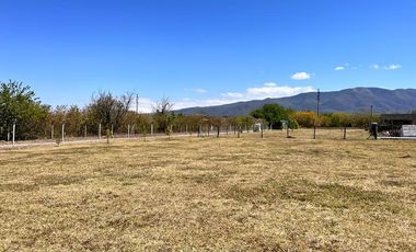 Amplio terreno en Country La Herencia, Los Nogales. Con escritura! Recibe vehículo o financia.