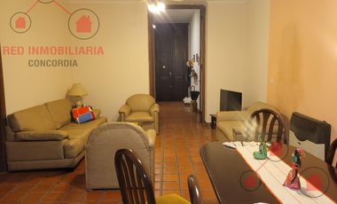 Casa céntrica a 3 cuadras de la peatonal. Excelente propuesta de venta