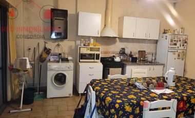 Casa céntrica a 3 cuadras de la peatonal. Excelente propuesta de venta