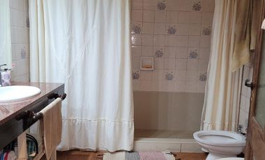 Casa céntrica a 3 cuadras de la peatonal. Excelente propuesta de venta