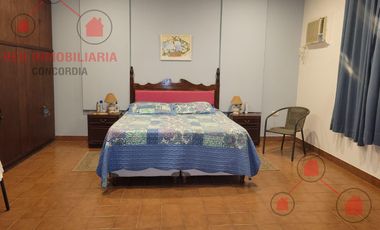 Casa céntrica a 3 cuadras de la peatonal. Excelente propuesta de venta