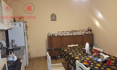 Casa céntrica a 3 cuadras de la peatonal. Excelente propuesta de venta