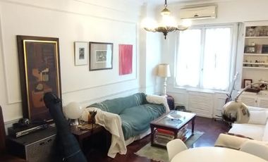 Dorrego al 700. Esquina estilo francés 2 habitaciones