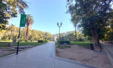 Dorrego al 700. Esquina estilo francés 2 habitaciones