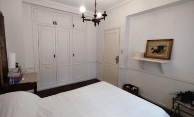 Dorrego al 700. Esquina estilo francés 2 habitaciones