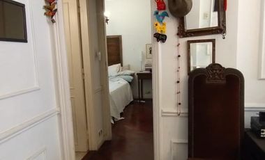 Dorrego al 700. Esquina estilo francés 2 habitaciones
