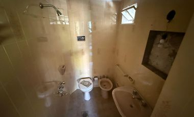 Venta - Casa de 4 dormitorios - Santa Fe, Barrio centro.