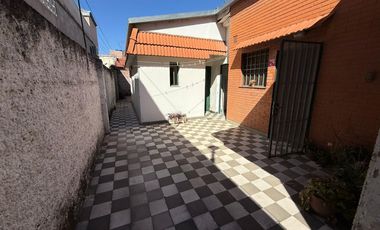 Venta - Casa de 4 dormitorios - Santa Fe, Barrio centro.