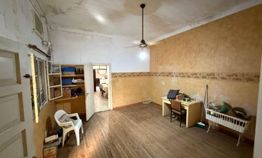 Venta - Casa de 4 dormitorios - Santa Fe, Barrio centro.