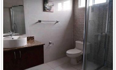 SE ALQUILA Y VENDE CASA EN BRISAS DEL GOLF