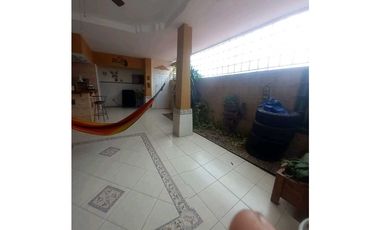 SE VENDE CASA EN LA CASTELLANA EL CRISOL