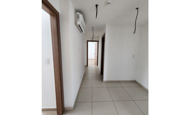 Venta Apartamento en Costa del Este, Edificio Maui