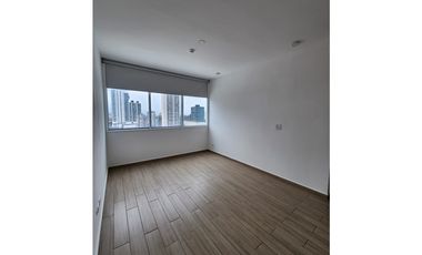 Venta Apartamento en Costa del Este, Edificio Maui
