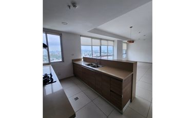 Venta Apartamento en Costa del Este, Edificio Maui