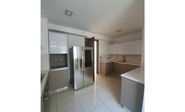 Venta Apartamento en Costa del Este, Edificio Bali