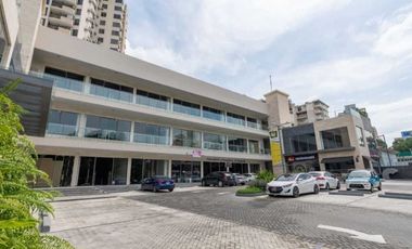 Alquiler de Local Comercial en Plaza el Cangrejo (EC_A)
