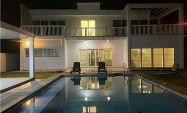 ALQUILO CASA EN CHAME NUEVA GORGONA MALIBÙ