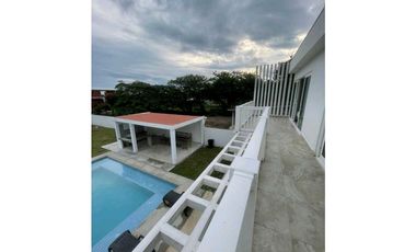 ALQUILO CASA EN CHAME NUEVA GORGONA MALIBÙ