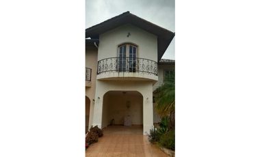 VENDO CASA ESTILO DUPLEX DE 02 HAB 600M2 EN BOQUETE