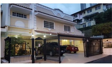 Casa en venta en Altos de Miraflores