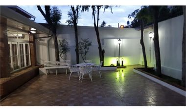 Casa en venta en Altos de Miraflores