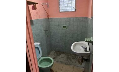 SE ALQUILA/ CASA  DE 7 HABITACIONES EN  BUGABA