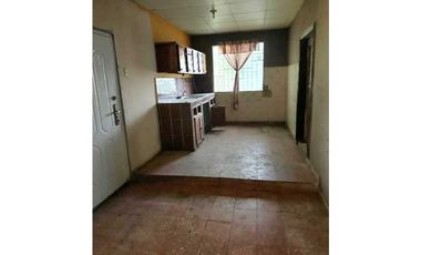 SE ALQUILA/ CASA  DE 7 HABITACIONES EN  BUGABA