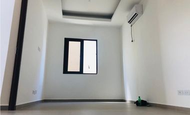 SE ALQUILA CASA EN GOLF GARDENS LINEA BLANCA