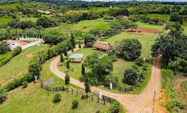 VENTA DE TERRENO CAMPESTRE EN PANAMA OESTE cv