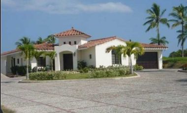 ALQUILO CASA AMOBLADA EN SAN CARLOS VISTA MAR 3R