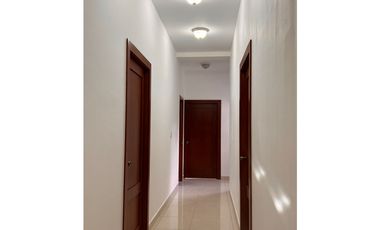 VENTA CASA CON DISPONIBILIDAD ALQUILER ALBROOK  CURUNDU