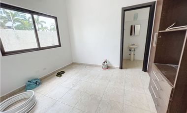 Venta casa en Costa del Este PH Paseo del parque 