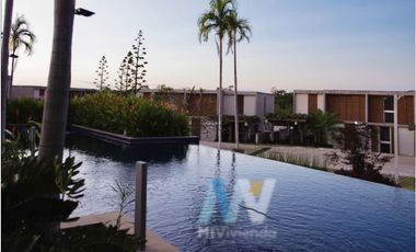 SE VENDE MODERNA CASA DE PLAYA