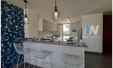 SE VENDE MODERNA CASA DE PLAYA