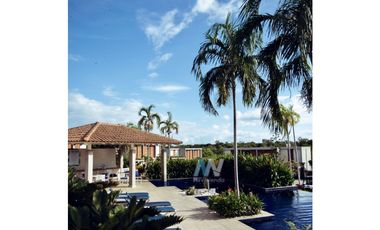 SE VENDE MODERNA CASA DE PLAYA