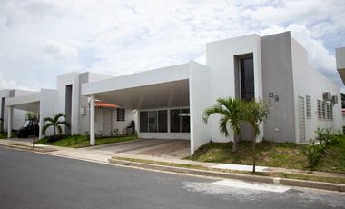 VENTA DE CASA EN CORONADO - PARADISE POINT