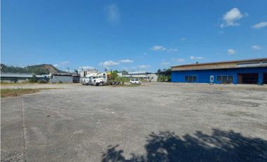 VENTA Y ALQUILER DE GALERA DE 8200 M2 EN SAN VICENTE CHILIBRE