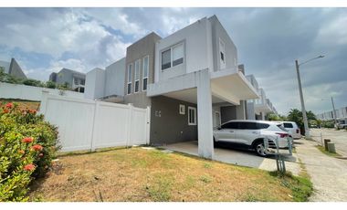 BRISAS DEL GOLF - SE VENDE