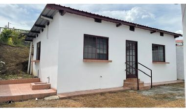 VENDO CASA QUINTA DEL LAGO