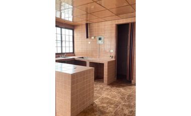 VENDO CASA QUINTA DEL LAGO