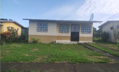 VENDO CASA DE 2HAB Y 450M2 EN GARICHE