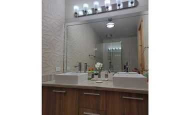 Se Vende Apartamento Vista al Mar en Playa Escondida