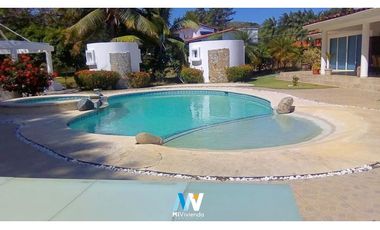 Venta de Espectacular Casa en el Golf de Coronado