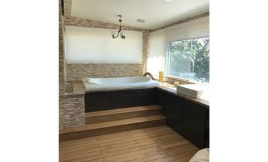 Venta de Espectacular Casa en el Golf de Coronado