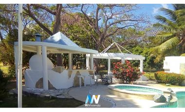 Venta de Espectacular Casa en el Golf de Coronado