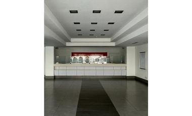 Via España, 2,300m2 mas 775m2  azotea, 3 plantas suelo RM3C2