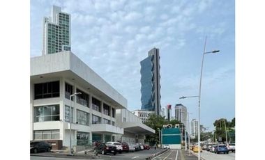 Via España, 2,300m2 mas 775m2  azotea, 3 plantas suelo RM3C2