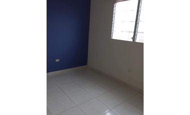 SE VENDE CASA EN BOSQUE DE VALLE HERMOSO