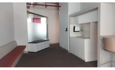 Se Alquila Oficina en Costa Del Este Amoblada a $ 17.65 Mt2